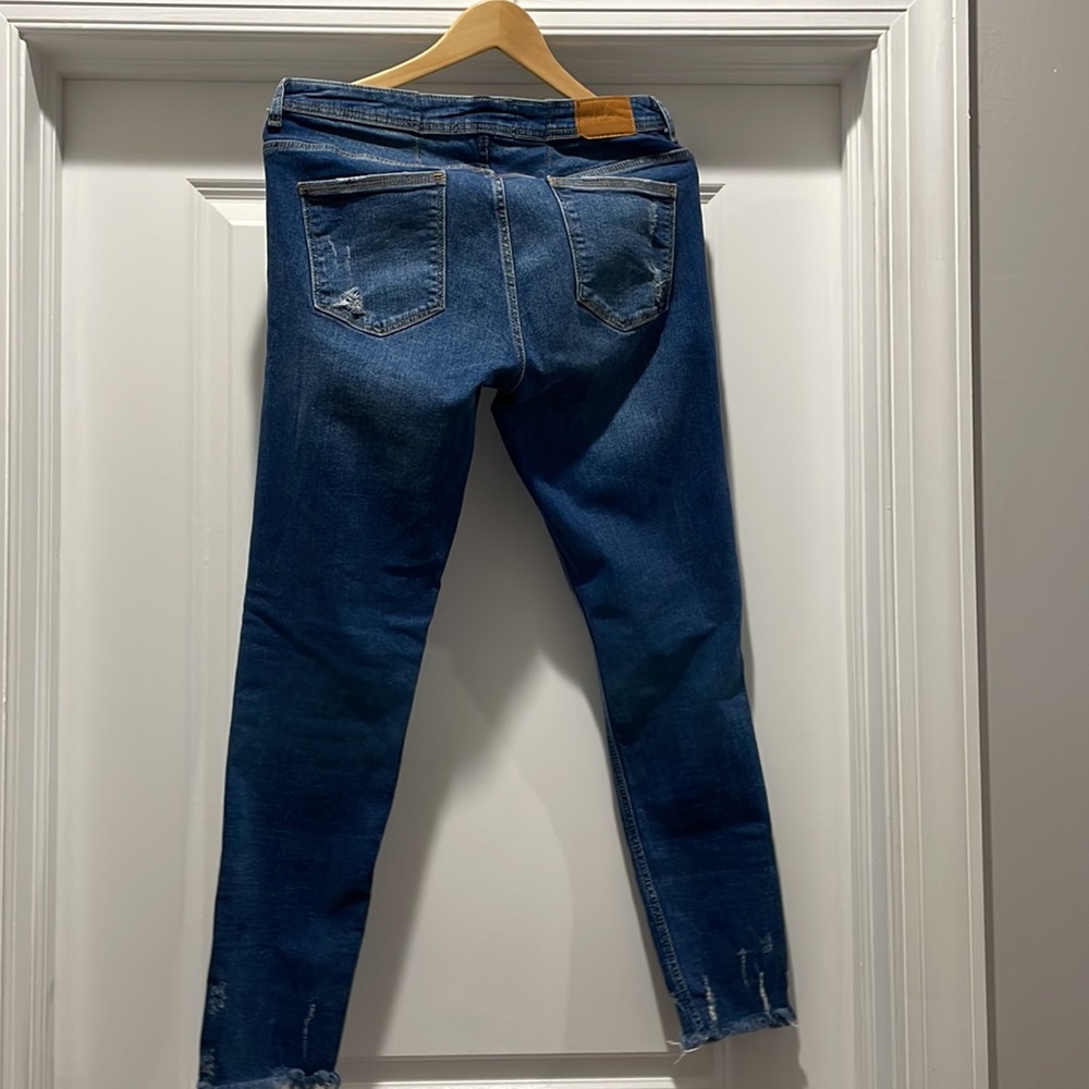 Modest Ripped Jeans - Picture 3 of 5